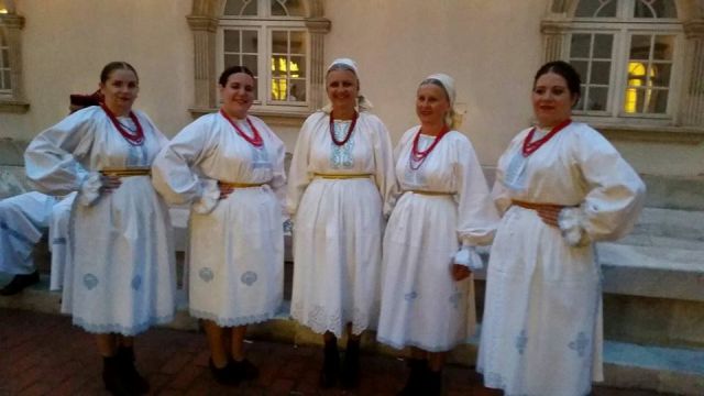 KUD "MOSTANJE" IZ KARLOVCA NASTUPIO NA 51. MEĐUNARODNOJ SMOTRI FOLKLORA