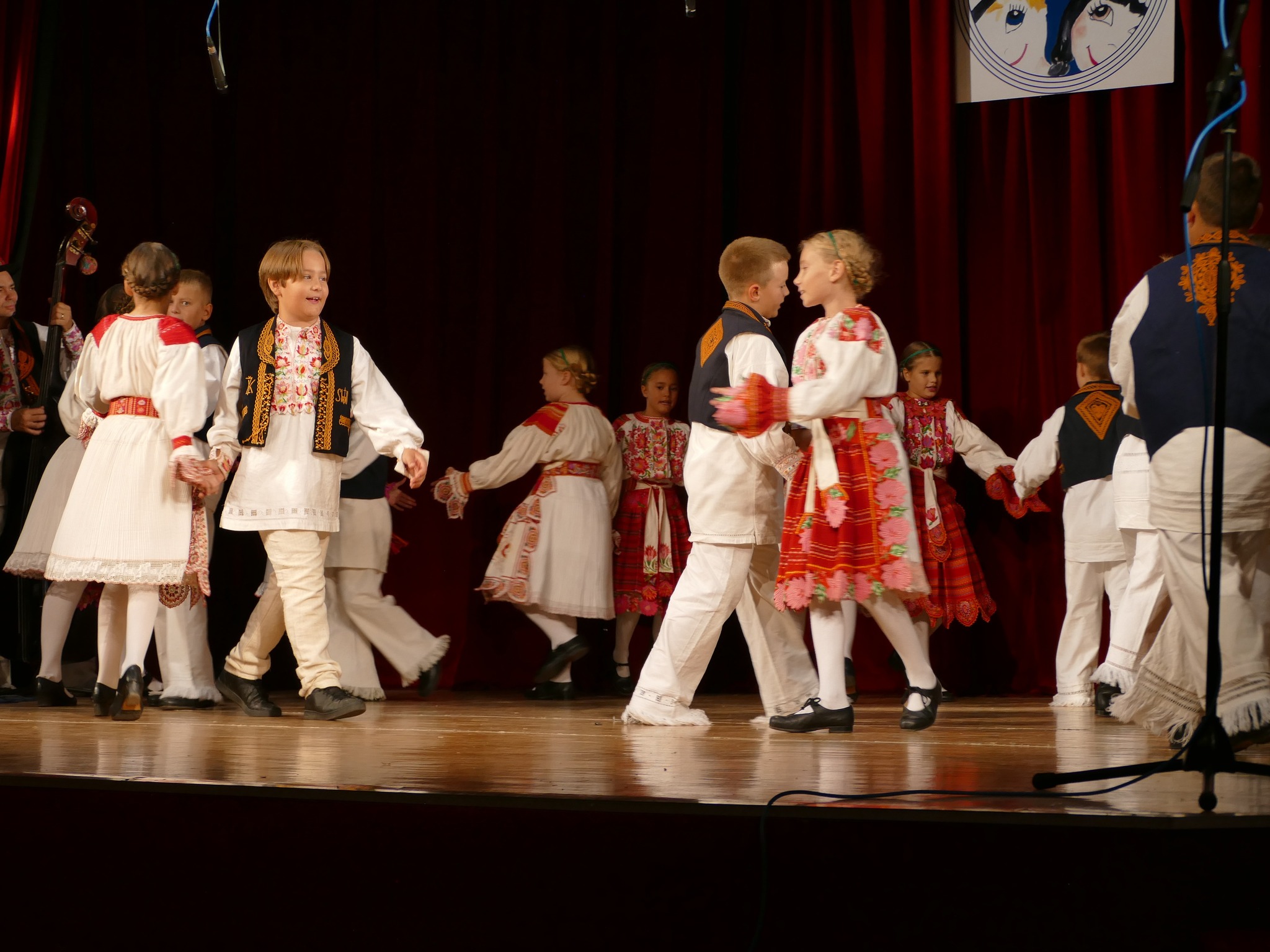 20. JUBILARNI FESTIVAL DJEČJEG FOLKLORA HRVATSKE - Jurići, mlađa dječja skupina KUD-a „Sv. Juraj" Draganić -