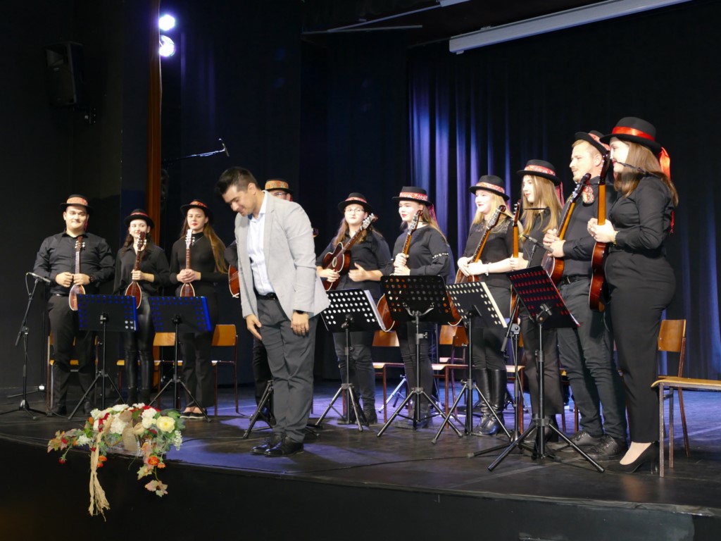 30. SUSRET HRVATSKIH TAMBURAŠKIH ORKESTARA I SASTAVA U DUGOM SELU - Tamburaši KUD-a "Sv. Juraj" Draganić